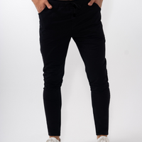 No-Sweat Slim Jogger