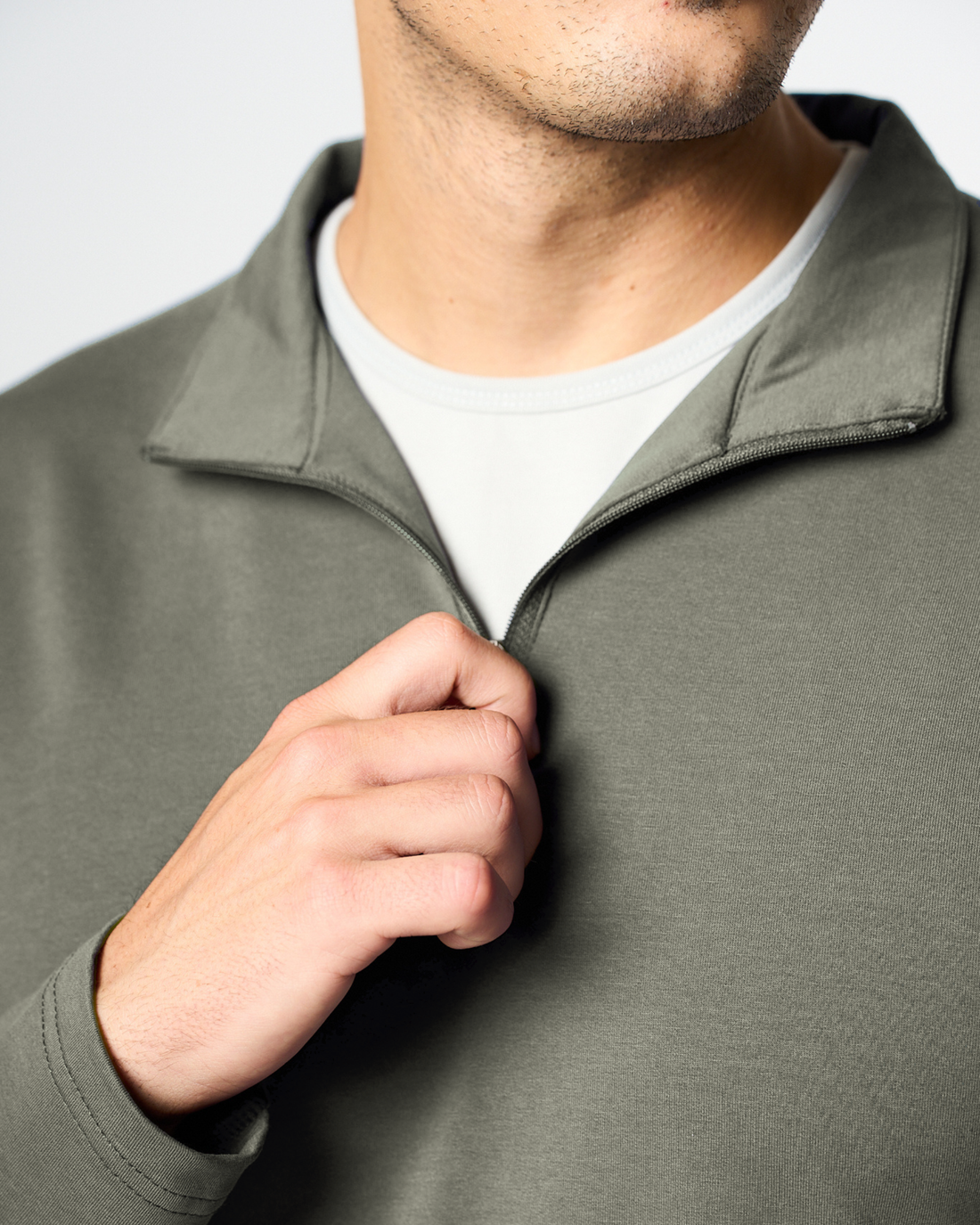 Quarter Zip Sweatshirt in Sage, zipper detail